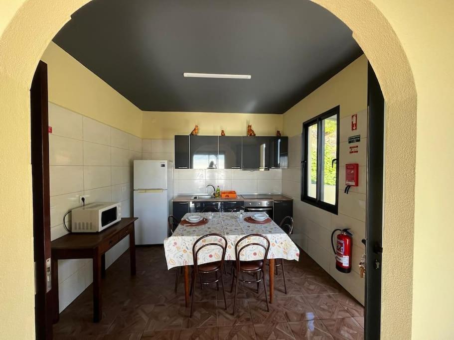 Fernanda'S House Villa Рибейра Брава Екстериор снимка
